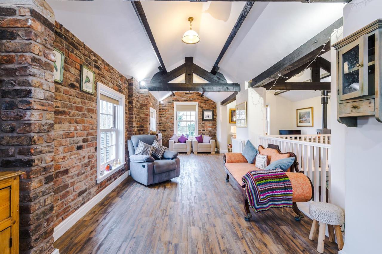 Belvedere House - Serene Countryside Escape - 4 Bedrooms Sleeps 8 Sandbach Kültér fotó