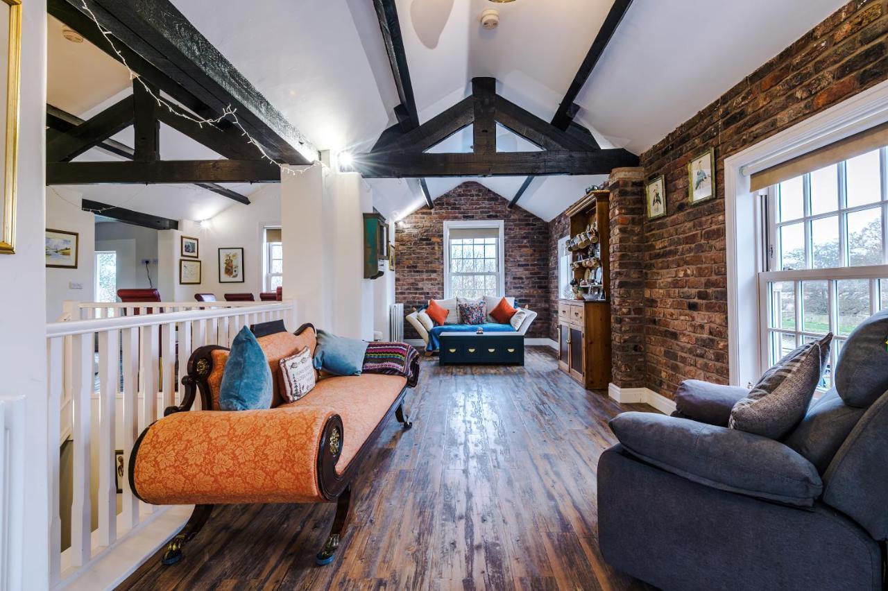 Belvedere House - Serene Countryside Escape - 4 Bedrooms Sleeps 8 Sandbach Kültér fotó