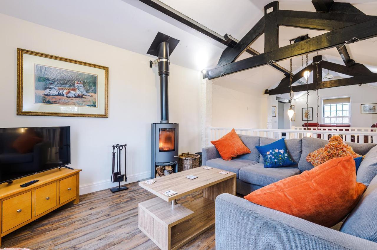 Belvedere House - Serene Countryside Escape - 4 Bedrooms Sleeps 8 Sandbach Kültér fotó