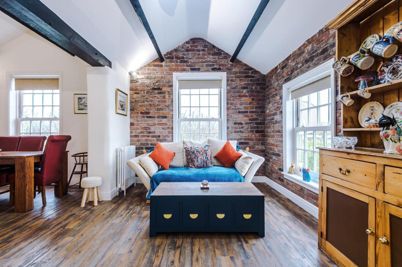 Belvedere House - Serene Countryside Escape - 4 Bedrooms Sleeps 8 Sandbach Kültér fotó