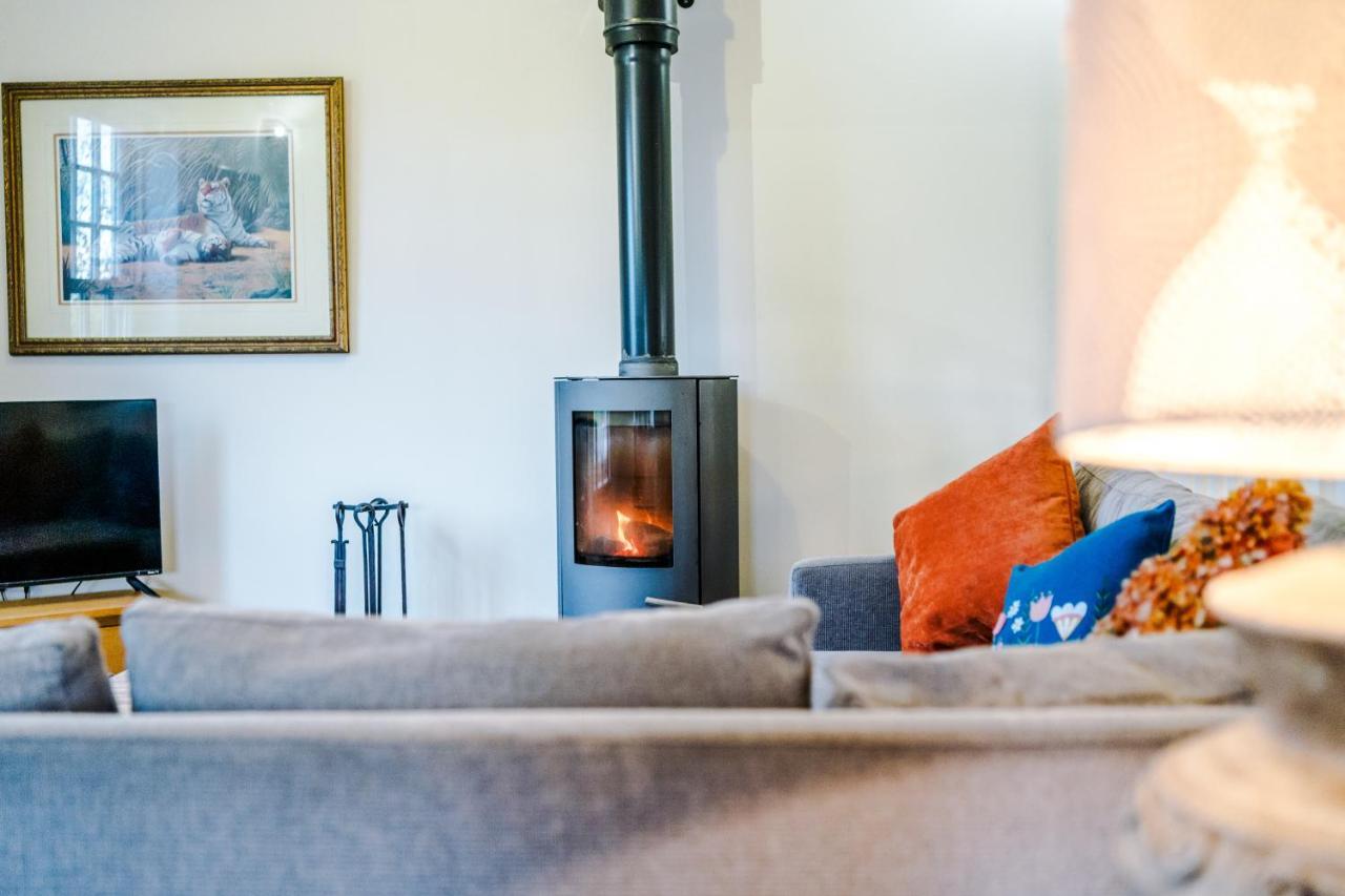 Belvedere House - Serene Countryside Escape - 4 Bedrooms Sleeps 8 Sandbach Kültér fotó