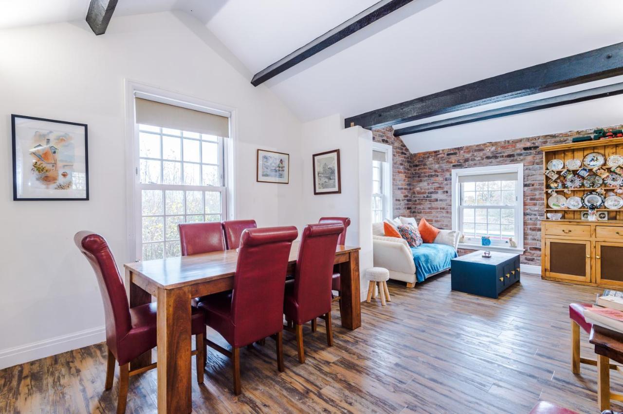 Belvedere House - Serene Countryside Escape - 4 Bedrooms Sleeps 8 Sandbach Kültér fotó